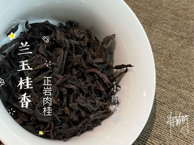 拜访|去拜访朋友，带些什么伴手礼比较好？红茶、岩茶还是白茶？真为难