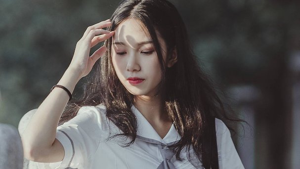 女性|这社会对于女性,从来都不公平,连美貌都成了一种过错