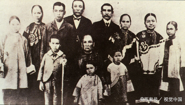  孙中山|她被誉为“民国国母”，17岁嫁孙中山，后主动离婚，后半生孤独