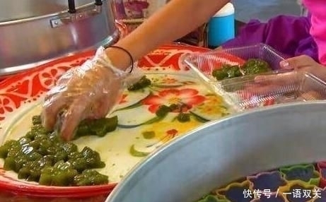 大锅|大姐摆摊卖“特别”小吃,1元2个,一天只做2大锅,来晚了吃不上