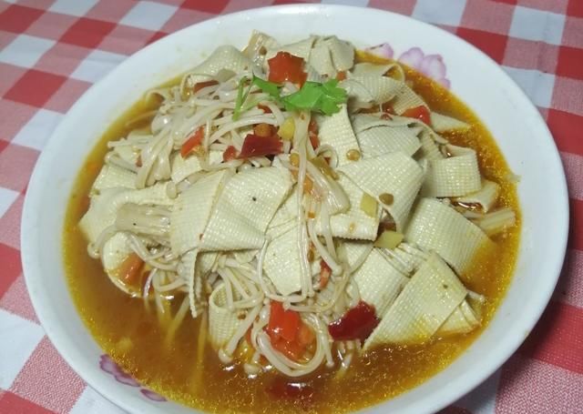 豆腐皮|天热豆皮金针菇这么做,吃得才够味,鲜嫩滑爽开胃,简单好吃下饭