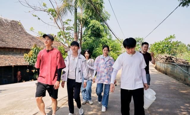  生活|《向往的生活》宋丹丹都来了，大华还会远吗？