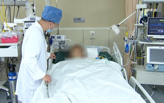  割破|杭州一女子骑电瓶车时突遭勒颈，气管被割破，“凶手”是谁？！