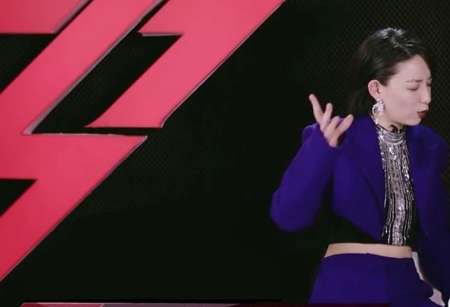  蓝盈莹|《浪姐》四公真相：蓝盈莹换团只是插曲，三位队长的改变才是正片