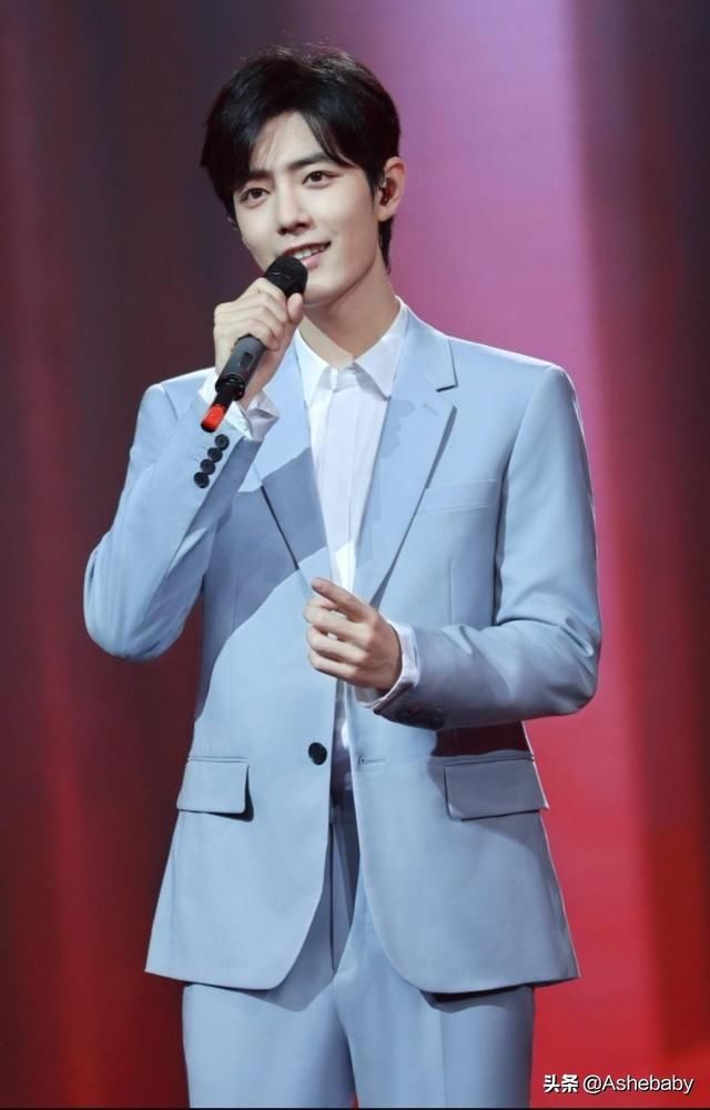  好事|肖战“人不在江湖，传说遍江湖”，到底是不是好事？