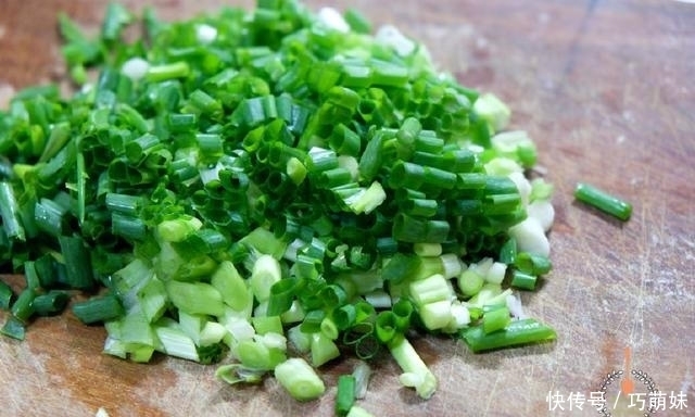 酥脆|葱花饼大人孩子都爱吃,层次分明,凉了也不硬,酥脆掉渣真过瘾!