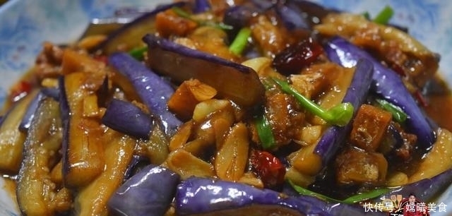 正宗|鱼香茄子的正宗做法，咸香可口好吃极了，看看你喜欢吃不？