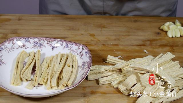  泡发|泡腐竹时，别放水里直接泡，大厨教你一招，简单快速不夹生