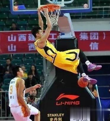  退役|马布里不近人情？北控老队长疑似炮轰管理层，他恐就此被迫退役