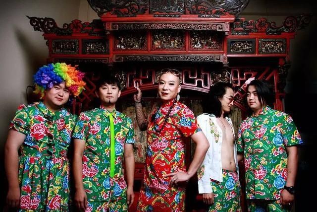  欧阳|王菲前男友变中老年美妆博主？爱与欧阳娜娜斗嘴，为何被网友喊停