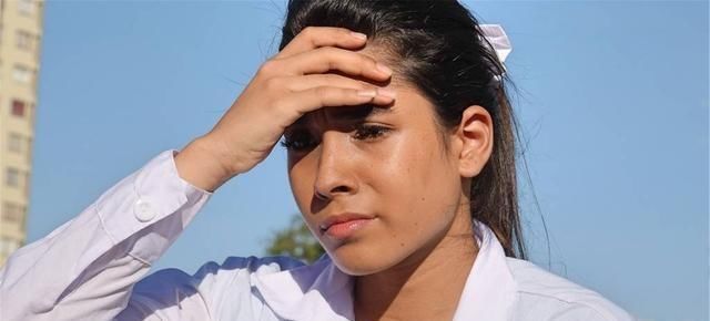 轻微|什么病是否头皮紧绷、麻木、轻微眩晕?头晕该挂哪个科室?