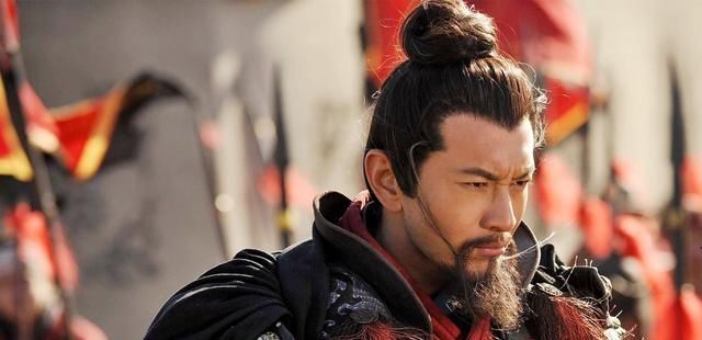 反抗|岳飞被冤杀时,为何10万岳家军无人敢反抗,不是不敢,而是救不了