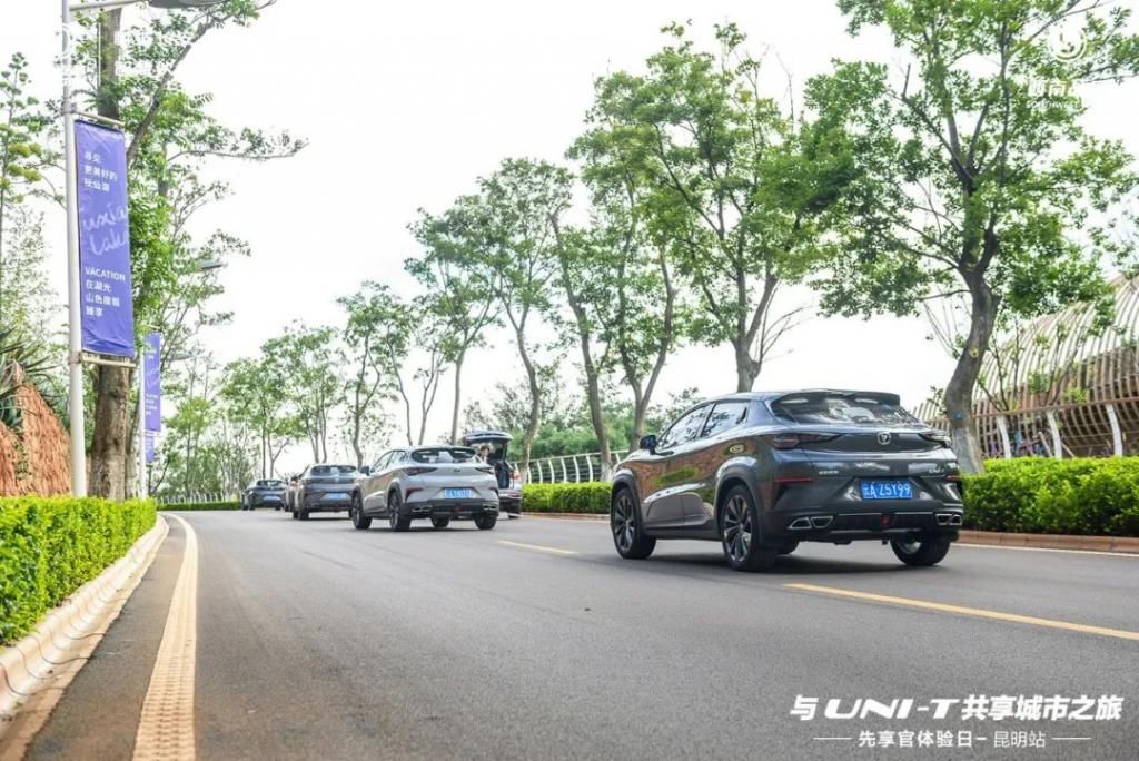 上头|爆款的实力 真的很上头 试驾长安UNI-T