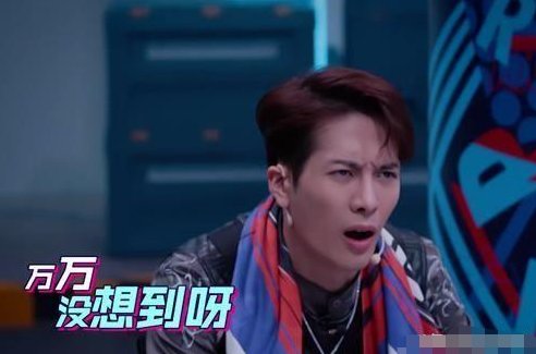  演戏|《街舞3》导演一句话戳痛王嘉尔的痛点，完全笑不出来