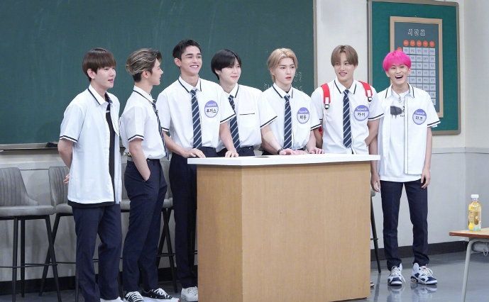  队长|「EXO」「新闻」200829“只要泰民一句话就开始行”伯贤倾诉作为SuperM队长的苦衷