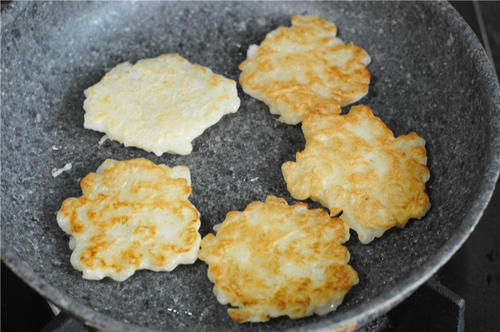 好吃|梨子做早餐,比肉包子还好吃,清爽开胃,营养又解馋!