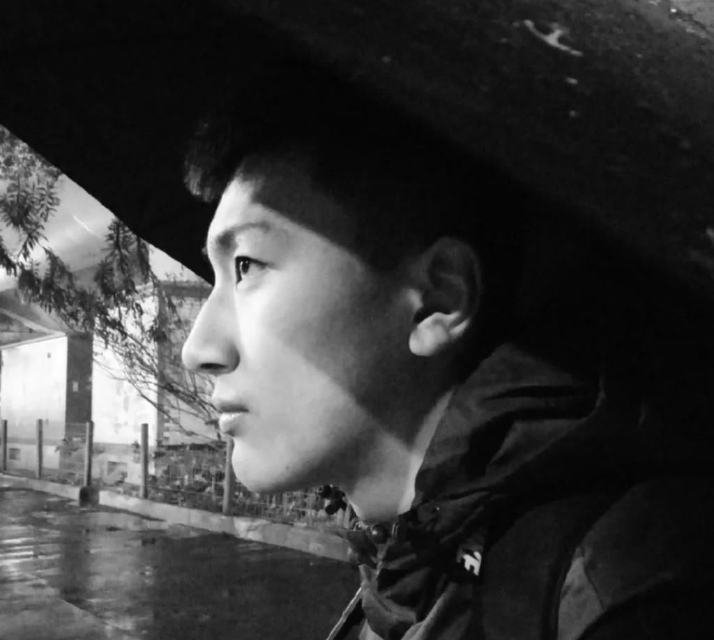  运动|33个肌肉帅哥争做“1”，你确定这不是专做给gay看的节目吗？