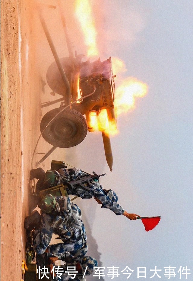 空降兵|70年,我与空降兵共成长!