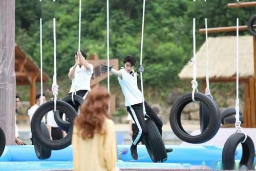 益智|不求上进?互动尴尬嘉宾划水,连石头剪刀布都出现在这益智节目里