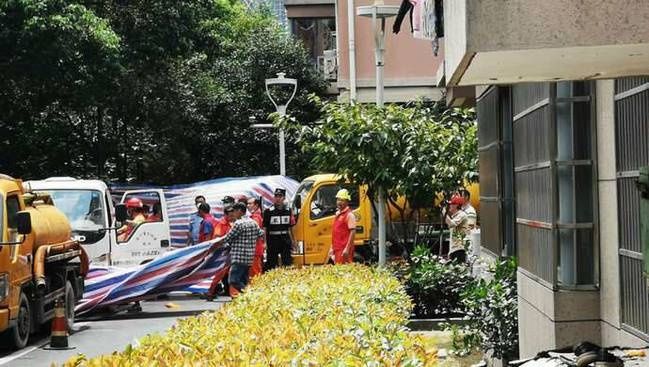  编织袋|杭州女子失踪案后续，化粪池周边已被编织袋围起