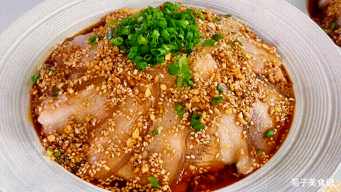 想要|想要做出美味不油腻的蒜泥白肉,只要做对这几步,比饭店的还好吃