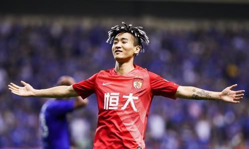  韦世豪|开撕！沪媒翻出3年前旧账 质问韦世豪敢去留洋吗？