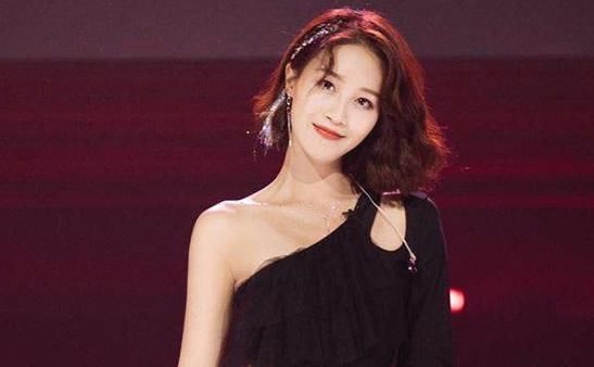  万茜|《乘风破浪的姐姐》观众喜爱排名，及颜值姐姐排行榜！