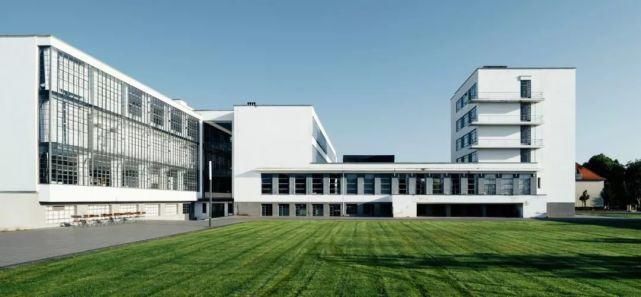  审美|100岁的包豪斯如何撕碎古典审美