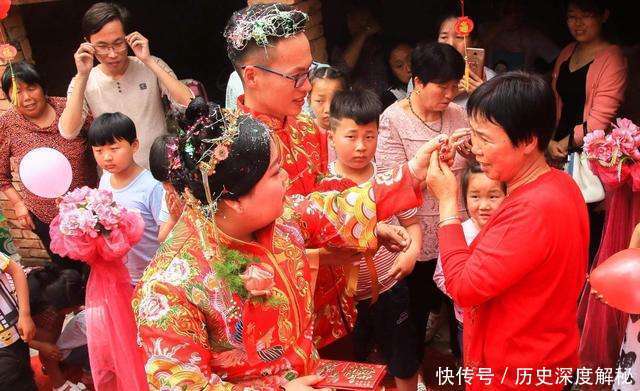 不结|结婚，妈妈坚持要30万彩礼，不肯退步，现在男方不结了，怎么办？