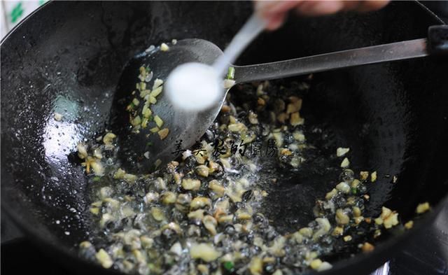 高呼|继小龙虾之后,又一“夜市霸主”产生,网友高呼:长得美营养还高