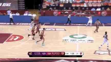 得分纪录|CBA库里疯狂48+9三分破纪录，却倒在郭少面前，2球教他何为第一卫