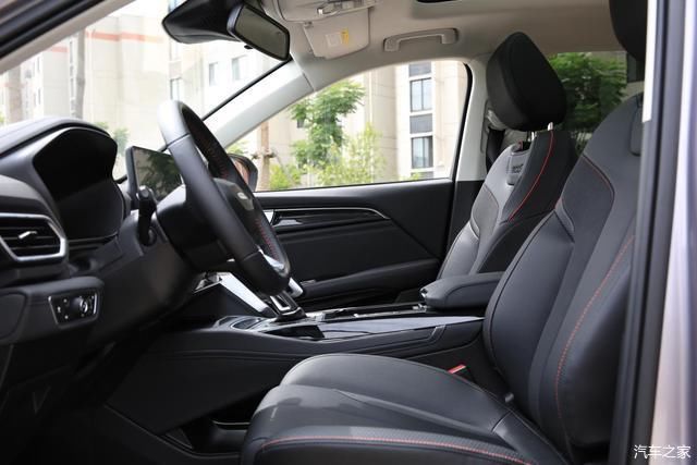  对手|CS75 PLUS终于有对手，扭矩290N·m，宽近1.9米，13w就能选顶配