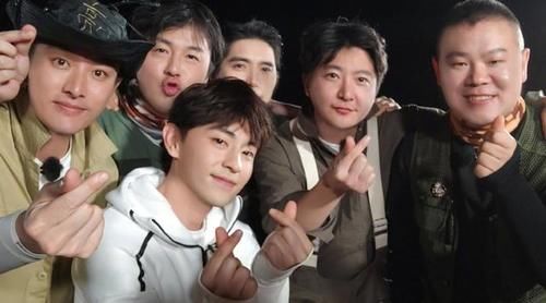  信封|袁弘太实诚，刚参加《极挑》就揭露节目有剧本，雷佳音也说漏嘴