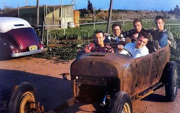 时髦|除了机车和速度,这个比赛还关注谁更时髦