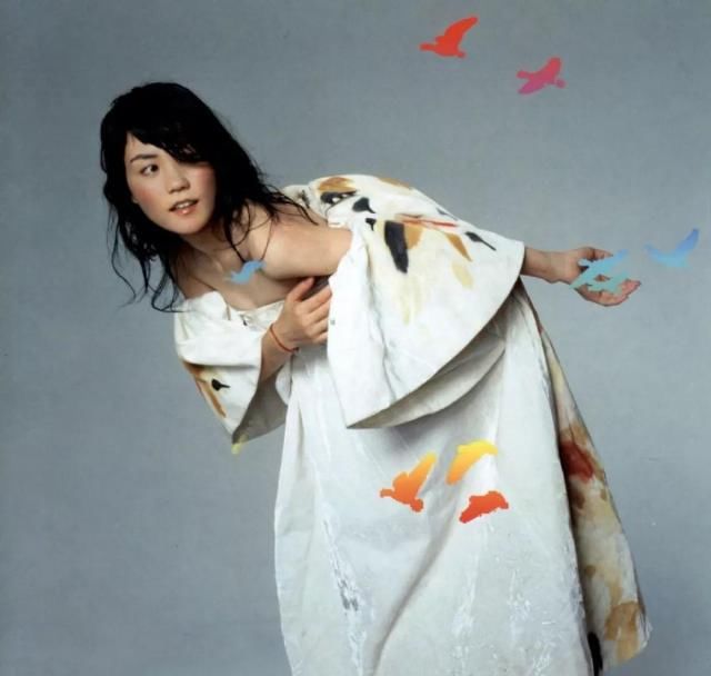 居然|王菲居然都51岁了?她的美丽人生,一直都是「菲」比寻常!