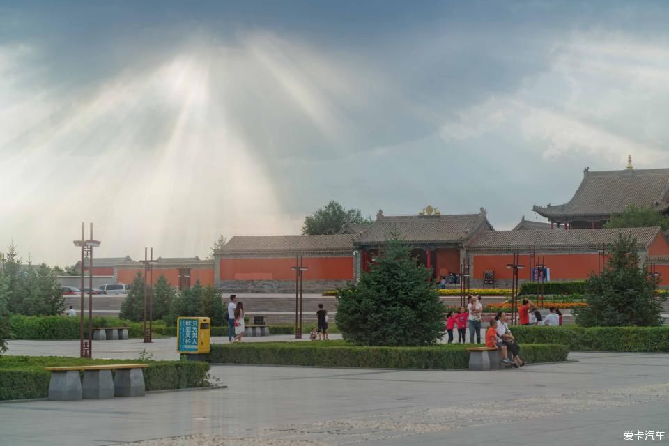 风雨雷电|贝子庙+中蒙边境+草原露营 乌珠穆沁 风雨雷电绿浪秘境行路书