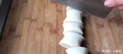 做法|茄子别直接炒着吃了,教你一个新吃法,做法简单味道足,比肉还香