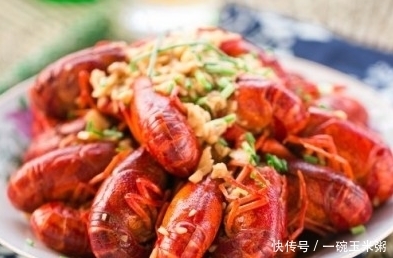 风靡|风靡全中国,上至高端酒店下至路边排挡,小朋友一口一口停不下来