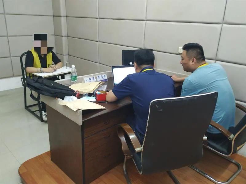 某某|收到这条短信,一万元没了!