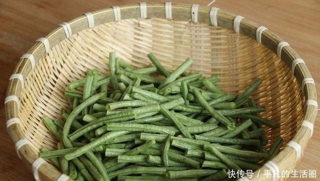  小董|今天才知道，原来保存豆角这么简单，学会这2招，鲜嫩不会坏