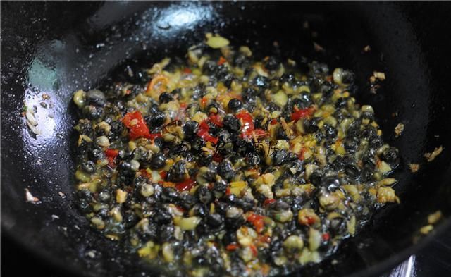 高呼|继小龙虾之后,又一“夜市霸主”产生,网友高呼:长得美营养还高