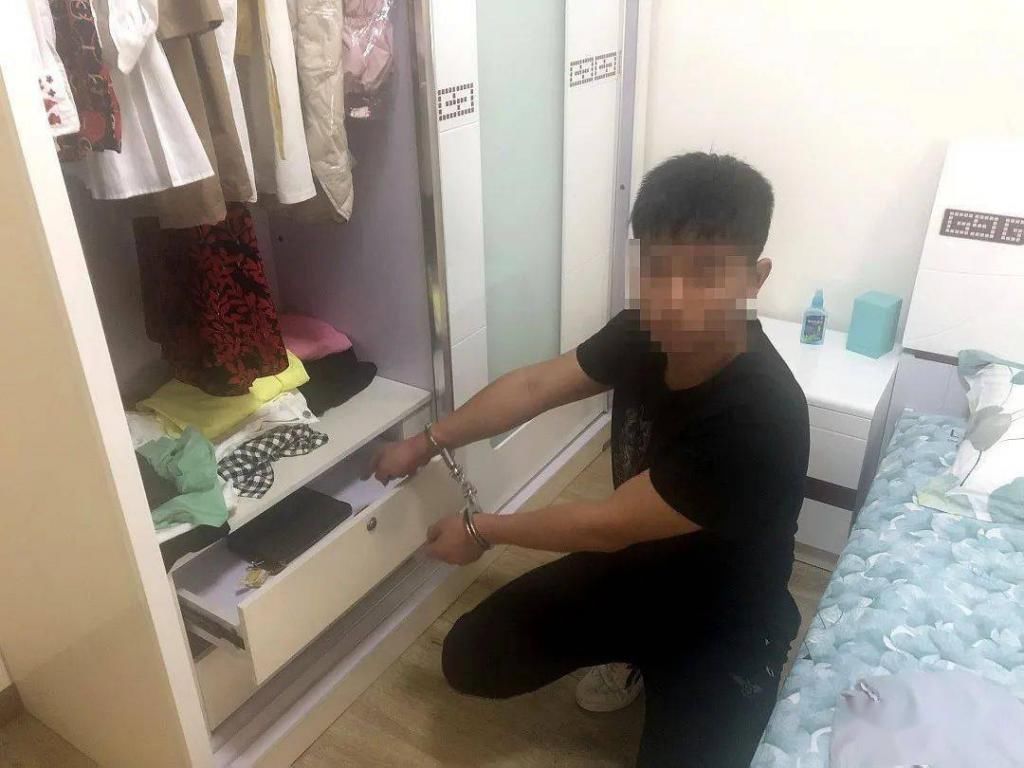  现金|男子入室偷2万现金！结果.