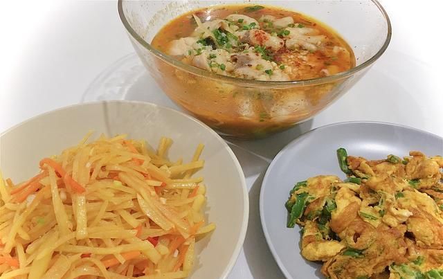  周末|90后小两口，周末花10块钱，做了三个菜，营养美味还下饭