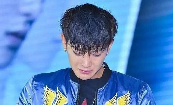  不再|短短8年的时候，黄子韬做了什么，让我们不再黑他，不再讨厌他