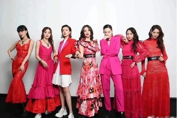  浪姐|浪姐成团后团综即将来袭，两位顶流男星加入，这下收视稳了