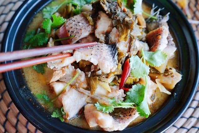  酸菜鱼|经典酸菜鱼，厨房小白想一次做成功，掌握这几个窍门，半分钟就会