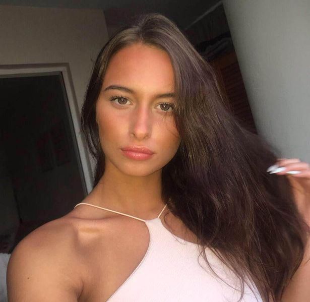 意外|男子杀死女子后抛尸小溪用树枝掩盖，被控时称意外杀死了她