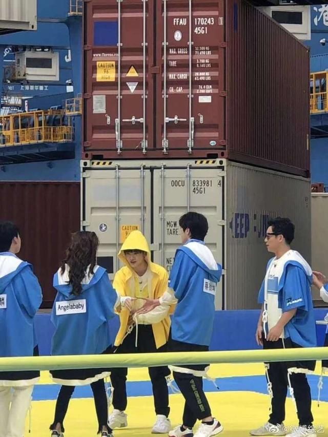  录制|高清图！在青录制跑男的蔡徐坤、周震南……粉丝快来收