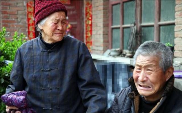 用来|拿养孩子的钱用来养老，首批丁克已经60岁，他们后悔了吗？