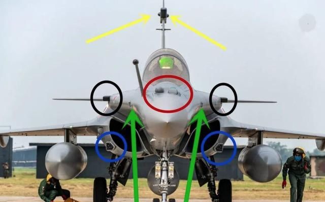  阵风战斗机|真的能对抗五代机？印方透露阵风一身豪华配置，果然被武装到牙齿 ！